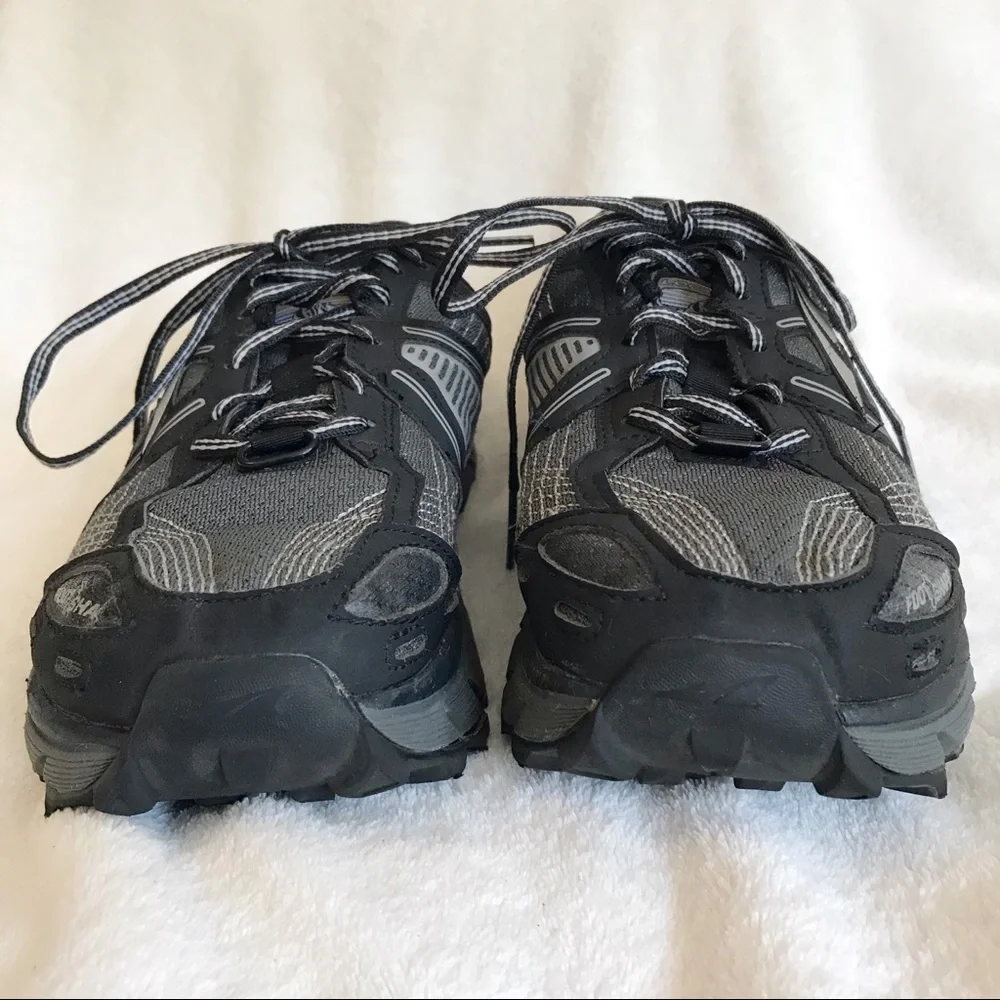 Altra Black and Gray Women's Sneakers - Picture 4 of 12